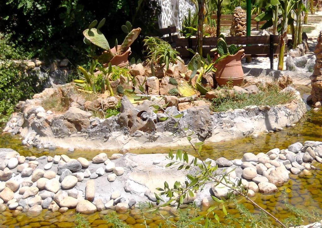 מלון דירות Stone Village