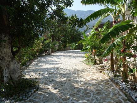 מלון דירות Stone Village